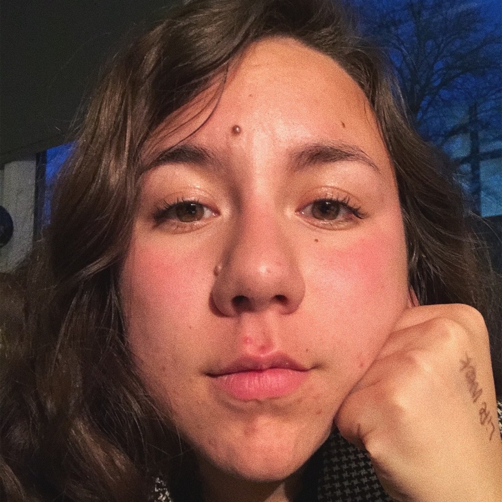 Meet your Posher, Nicole